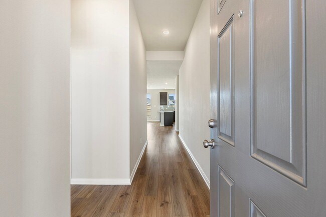 1008 Chachalaca Ct unit 38644017, Seguin, TX 78155 - photo 2