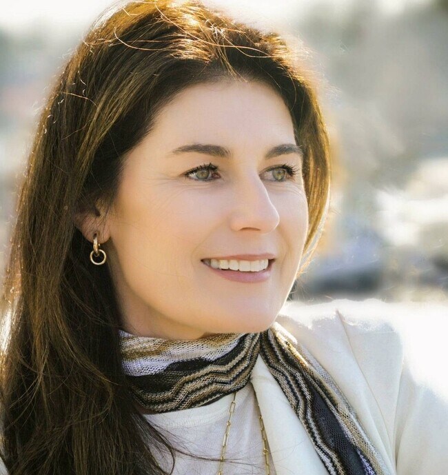 Suzanne Armstrong