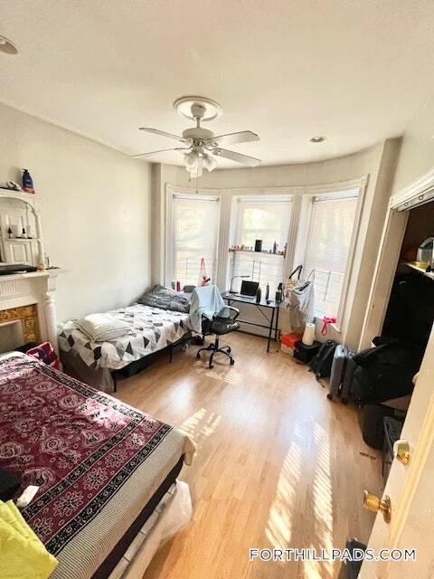 129 Cedar St Unit 1, Boston, MA 02119