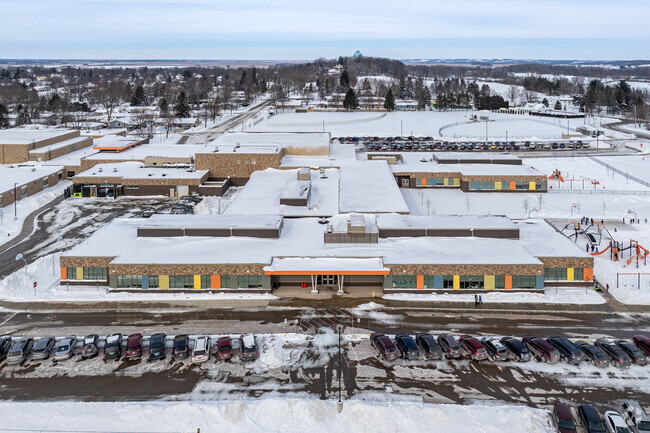 Horicon High School in Horicon, WI is attached to the elementary and junior high school.