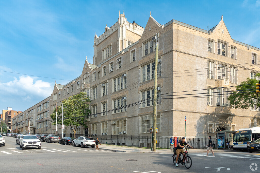 Veritas Academy is a Renzulli school of learning committed to developing their students talents.