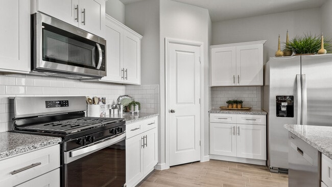 4320 Bower Hill Dr, Crowley, TX 76036 - photo 4