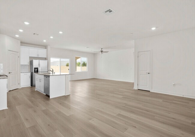 14835 White Sage Rd unit 36452249, Apple Valley, CA 92307 - photo 6