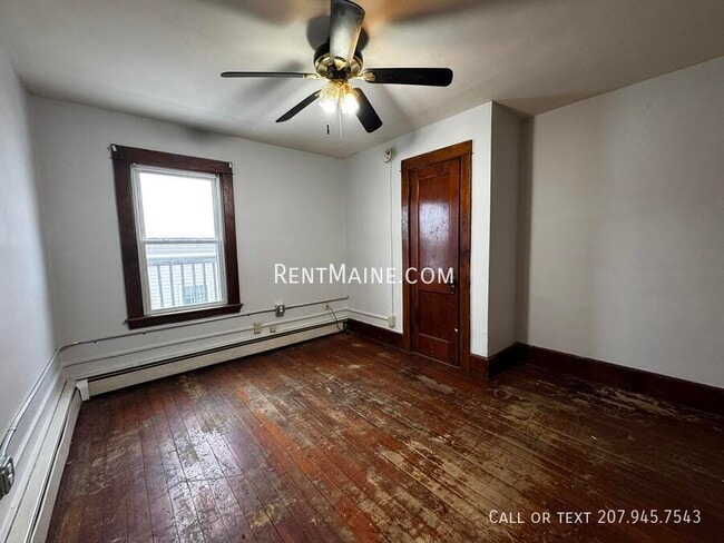 172 College Ave unit 4, Waterville, ME 04901 - photo 3