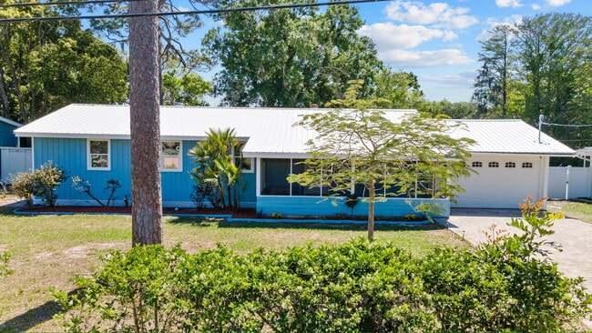 3100 Mildred Dr, Palm Harbor, FL 34684 - photo 2