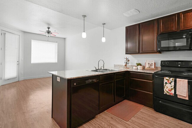 North Temple Flats, Salt Lake City, UT 84116 - photo 4