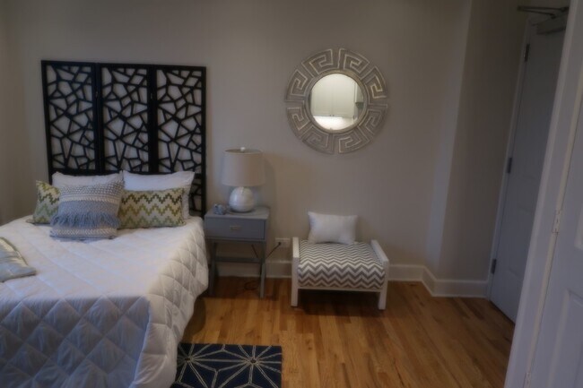 4526 N Sheridan Rd unit 416, Chicago, IL 60640 - photo 3