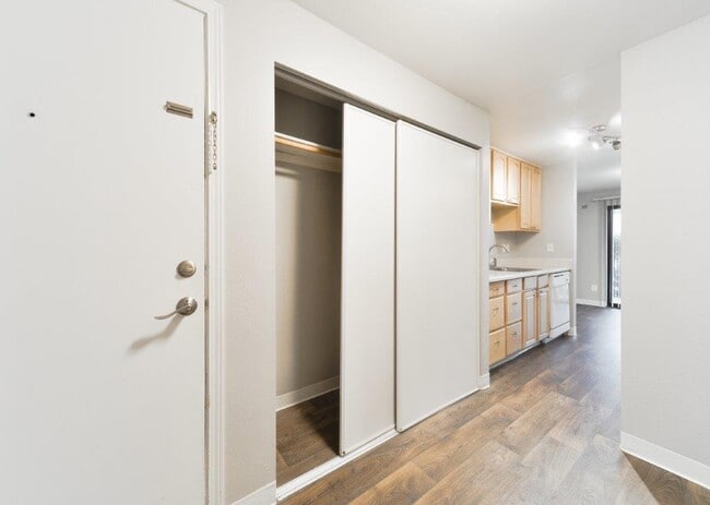 Beacon View, Seattle, WA 98144 - photo 2