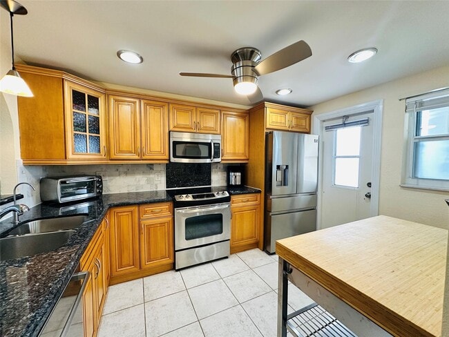 Admiralty Towers unit 750 N Ocean Boulevar, Pompano Beach, FL 33062 - photo 2