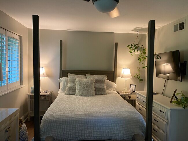 227 N Dotger Ave unit E14, Charlotte, NC 28207 - photo 6