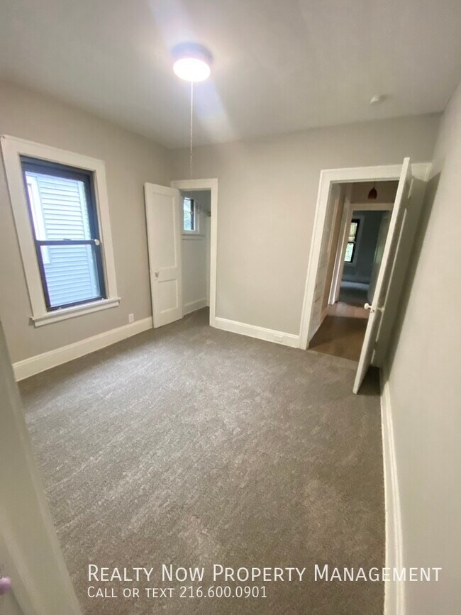 9612 Lamontier Ave unit 2, Cleveland, OH 44104 - photo 7