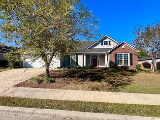 5171 Abbott Cir, Hahira, GA 31632