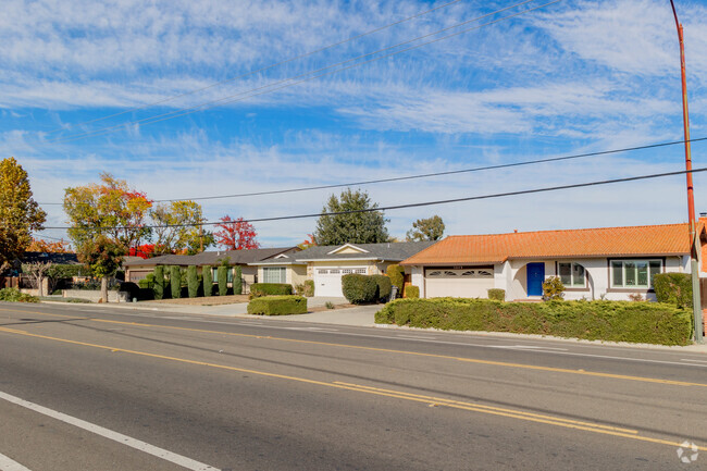 Paynes's location is perfect for anyone seeking tranquility.