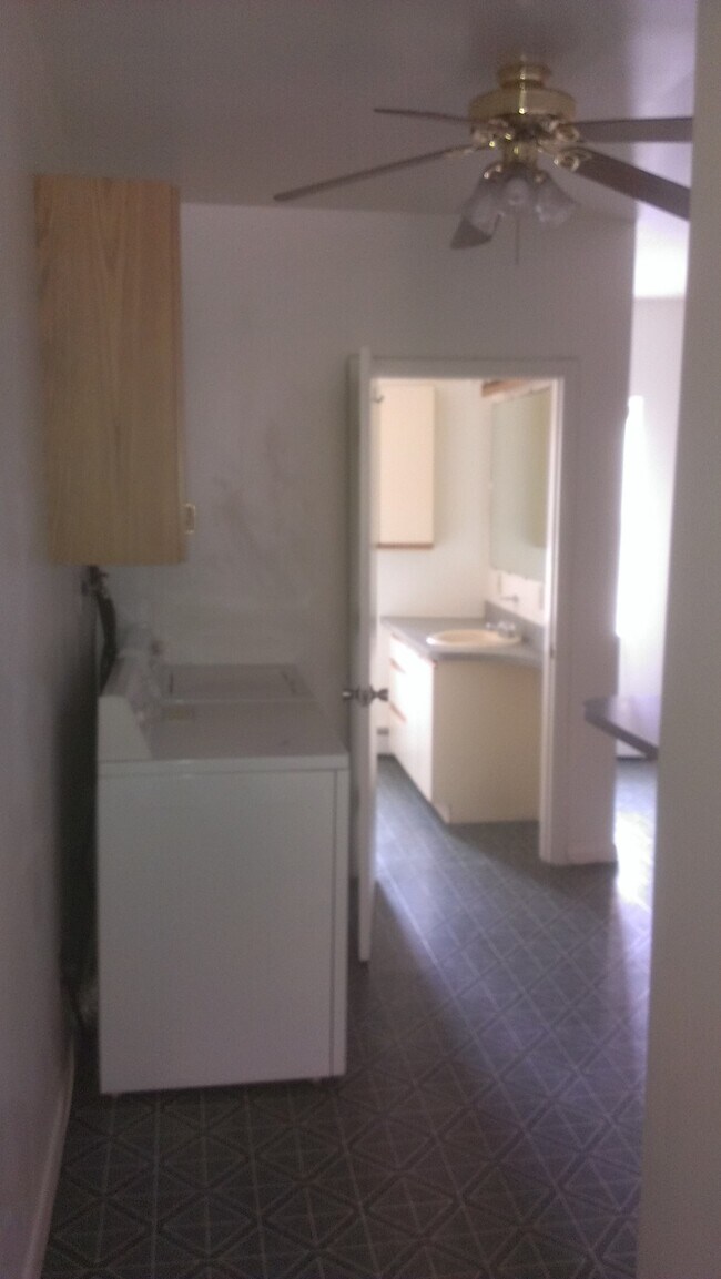 162 River St unit SAGE APARTMENTS, Troy, NY 12180 - photo 7