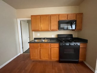1904 E 79th St, Chicago, IL 60649