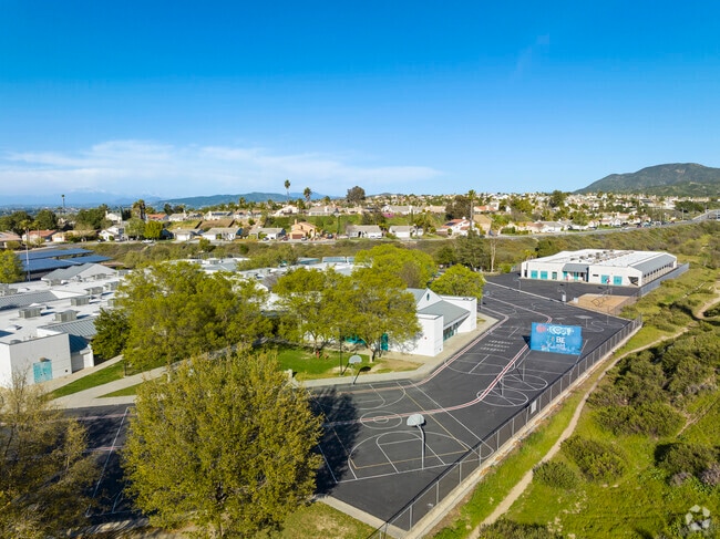 The courses at Pauba Valley Elementary School
 encourages critical thinking and creativity.