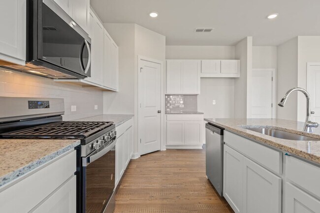 5262 Mulberry Creek Way, Flowery Branch, GA 30542 - photo 7