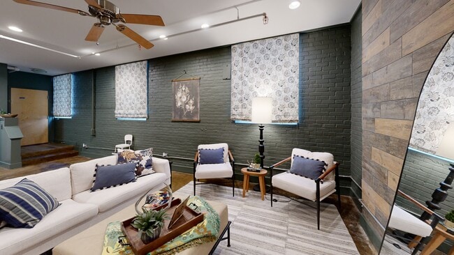 205 Johnson Ave unit 231, Carrollton, GA 30117 - photo 2