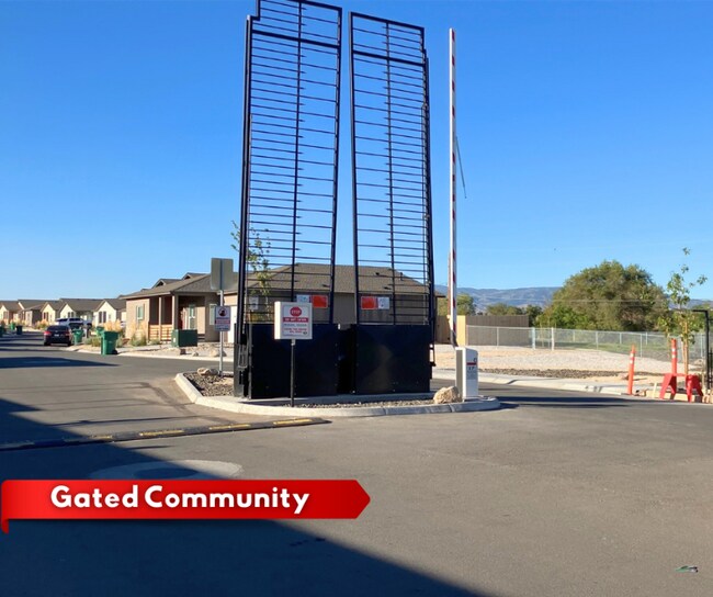 5309 Crst CV Dr, Sun Valley, NV 89433 - photo 4