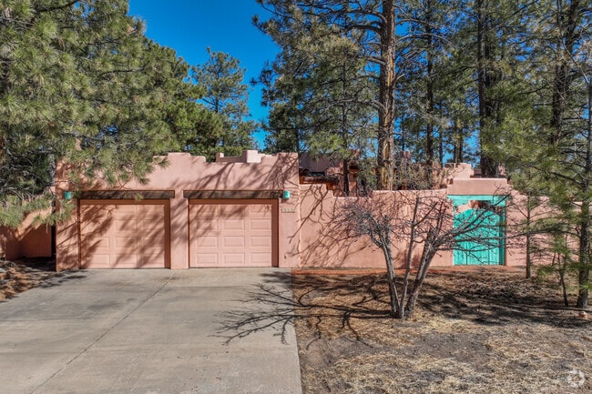 Traditional pueblo style homes can be found scattered around Los Alamos.