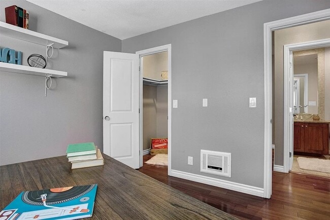 2319 Curlew St unit 2, San Diego, CA 92101 - photo 6