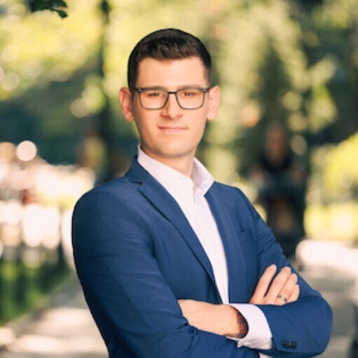 Agent Photo