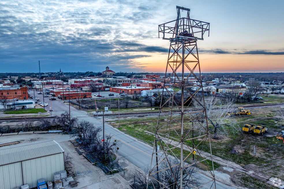 CP_Corsicana_TX_1002990_P2_AP_V1