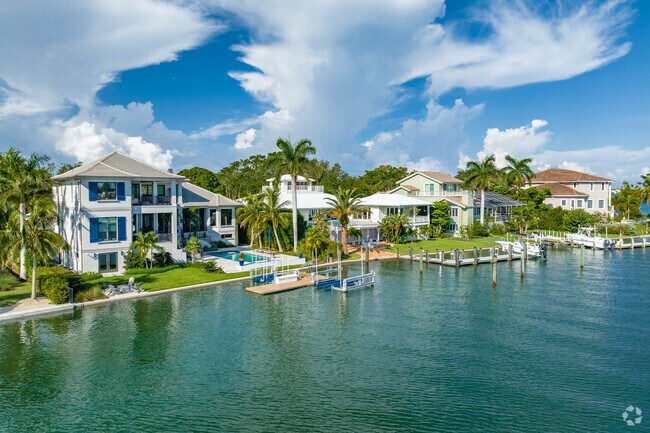 Hudson Bayou offers beautiful waterfront homes.