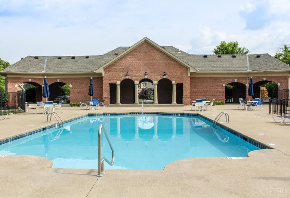 5371 Sheldon Close, Middletown, OH 45005 - photo 1