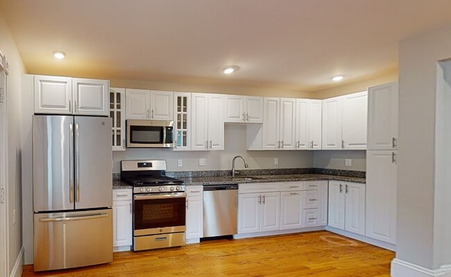 9 Beacon St unit 1, Somerville, MA 02143 - photo 2