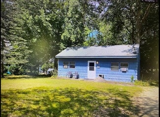 108 Central St, Hudson, NH 03051