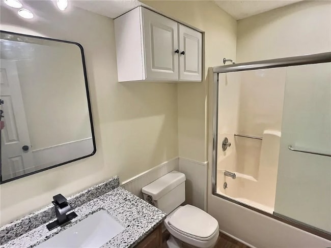 1121 NE Ridgeview Dr, Lees Summit, MO 64086 - photo 6