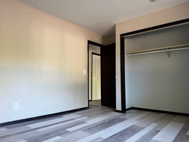 1616-1634 W 42nd St, Davenport, IA 52806 - photo 4