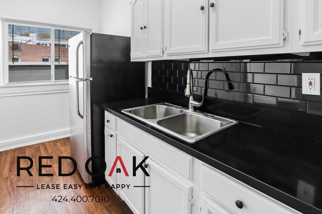 687 Shatto Place unit 407, Los Angeles, CA 90005 - photo 5