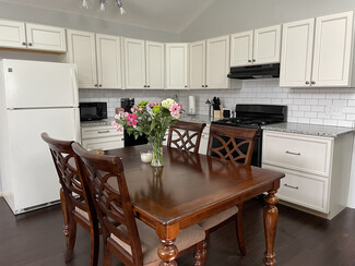 35 Taylor Place, Branford, CT 06405