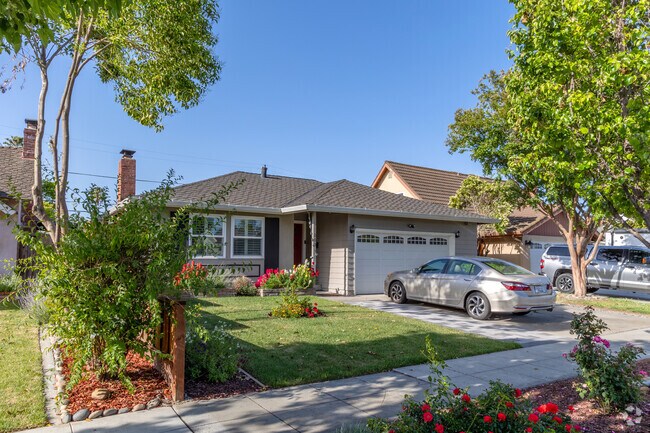 Anderson East, south of San Jose, treats its residents with quiet streets and sidewalks.