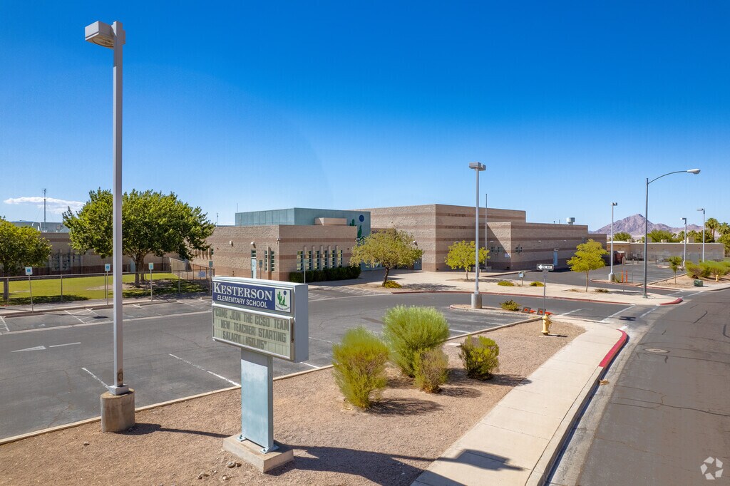 Kesterson Elementary serves students from PreK through 5th grade.