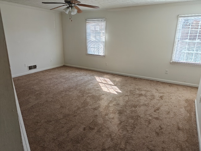 1125 Memory Ln, Lawrenceville, GA 30044 - photo 7