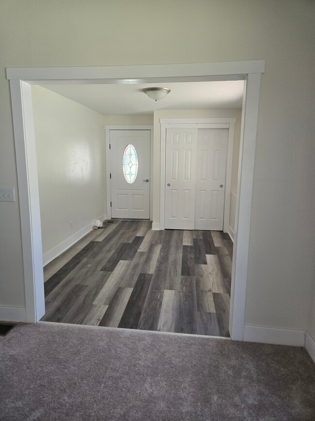 1942 Walnut St, Loveland, OH 45140 - photo 2