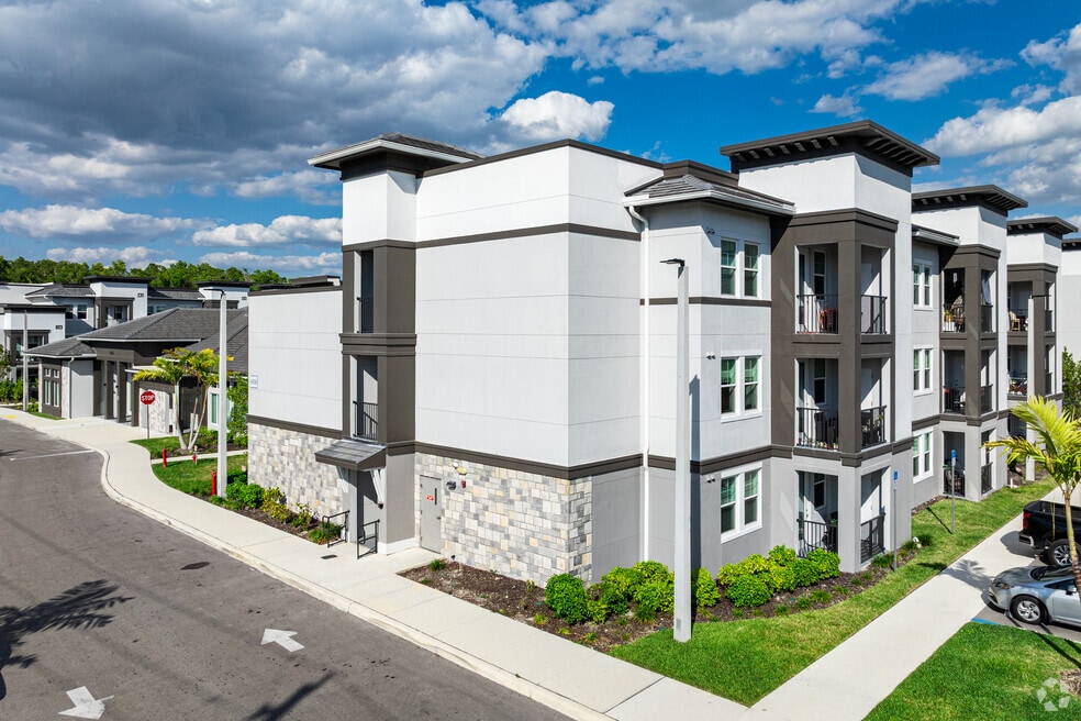 Ekos Santa Barbara, Naples, FL 34104 - photo 1