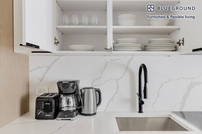 333 E 52nd St unit FL3-ID2177, New York, NY 10022 - photo 7