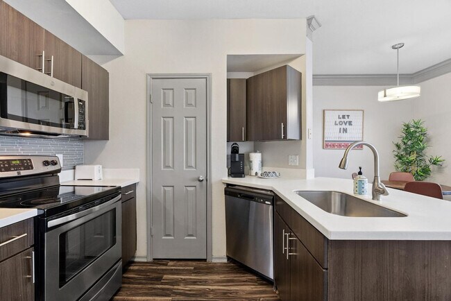 12100 Metric Blvd unit ID1343258P, Austin, TX 78758 - photo 6