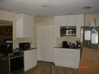 310 Degas Dr Unit furnished bedroom in hous, Nokomis, FL 34275