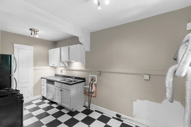 Flanagan Flats, Birmingham, AL 35205 - photo 6