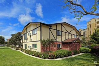 4085-4089 Nobel Dr, San Diego, CA 92122