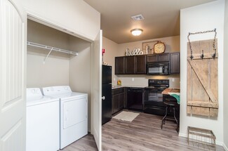 3165 S Waterview Ln, Joplin, MO 64804
