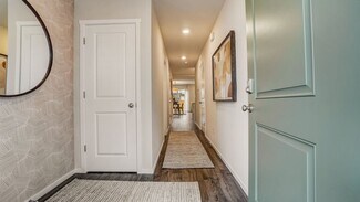 11907 NE 104th St, Vancouver, WA 98662