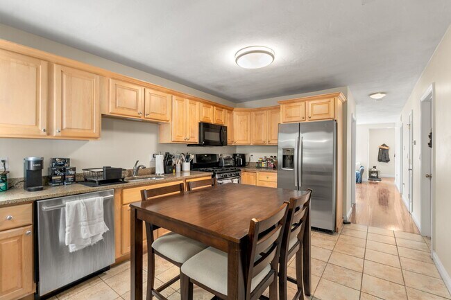 93 Kilsyth Rd unit 1, Brighton, MA 02135 - photo 4