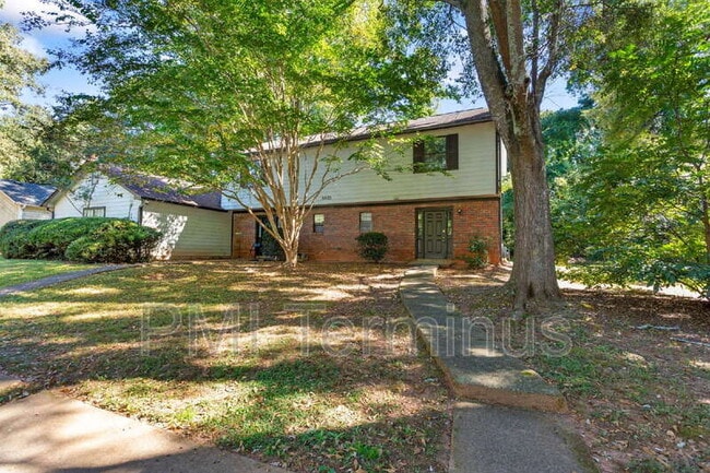 5005 Hawthorne Ct SE, Smyrna, GA 30080 - photo 3