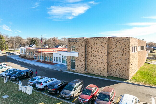 Richardson Elementary School has over 450 students in grades Pre-K-5th.